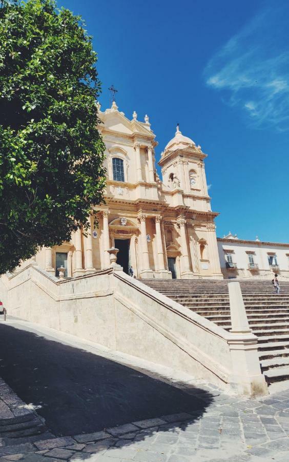 Overlookingsea Lido di Noto Екстериор снимка